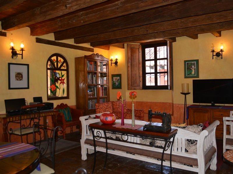 卡萨维亚酒店 San Cristóbal de Las Casas 外观 照片